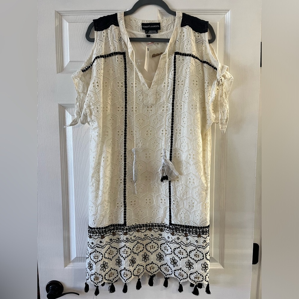 NWT HEMANT & NANDITA Beautiful eyelet embroidery dress, NEW w/tags, size S
